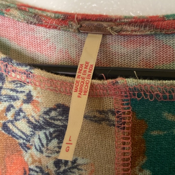 Free People ruffle bottom long sleeve top - Picture 5 of 6